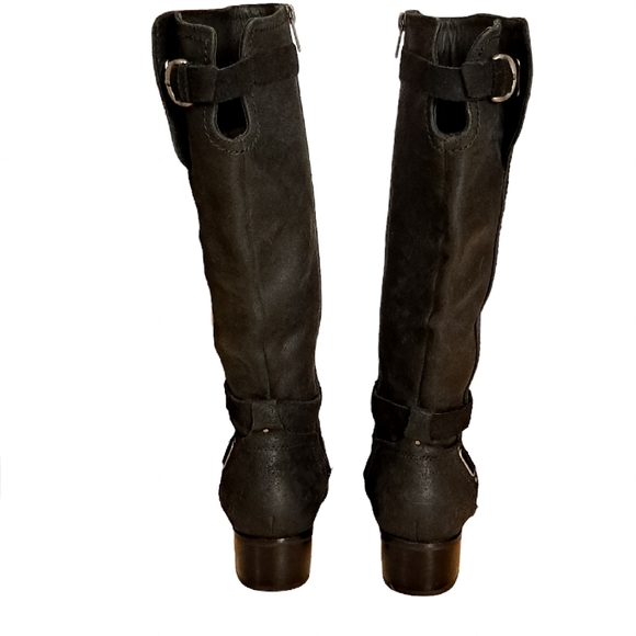 UGG Darcie Riding Boot - Picture 9 of 14